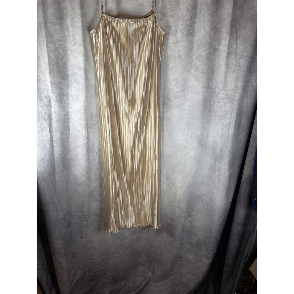 NWT Petal and Pup Liza Shimmering Gold Pleated Maxi Dress Size XL - Picture 2 of 11